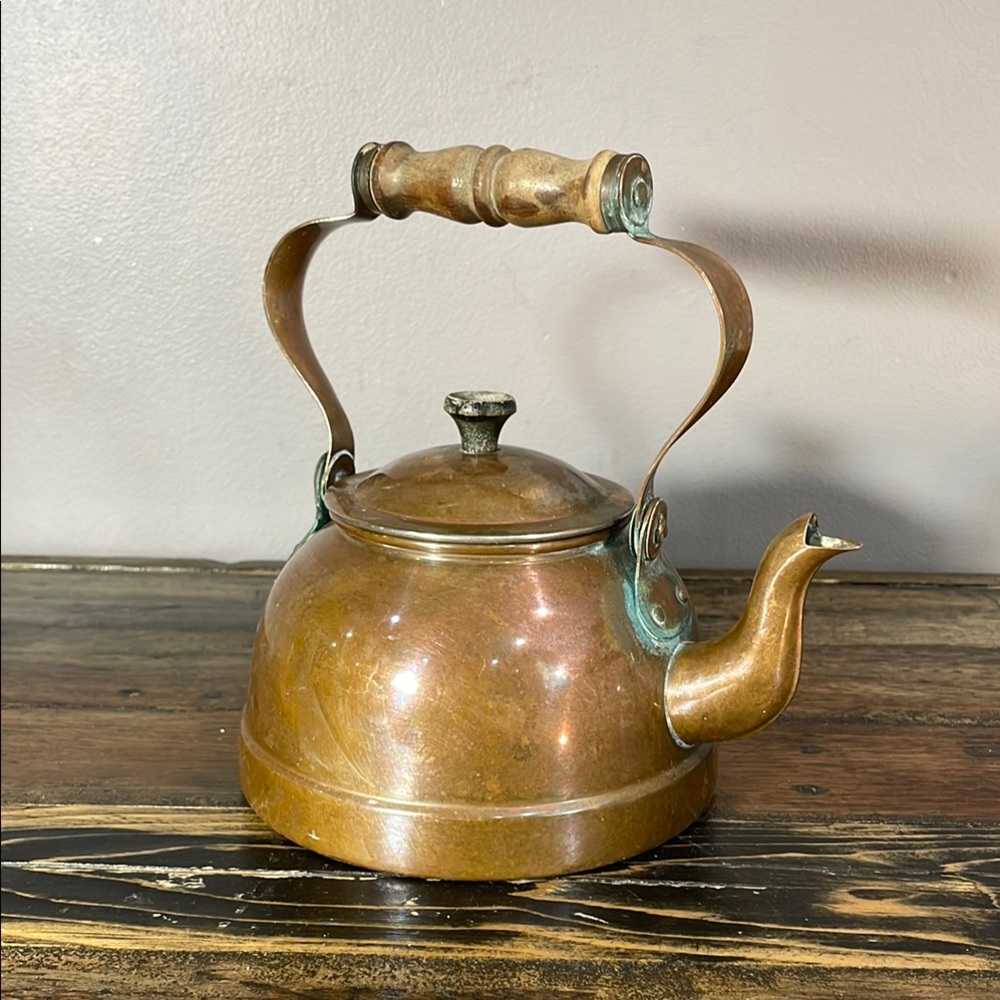 Vintage Copper Teapot with Wooden Handle gorgeous greening! This is a beauty! - Picture 3 of 17